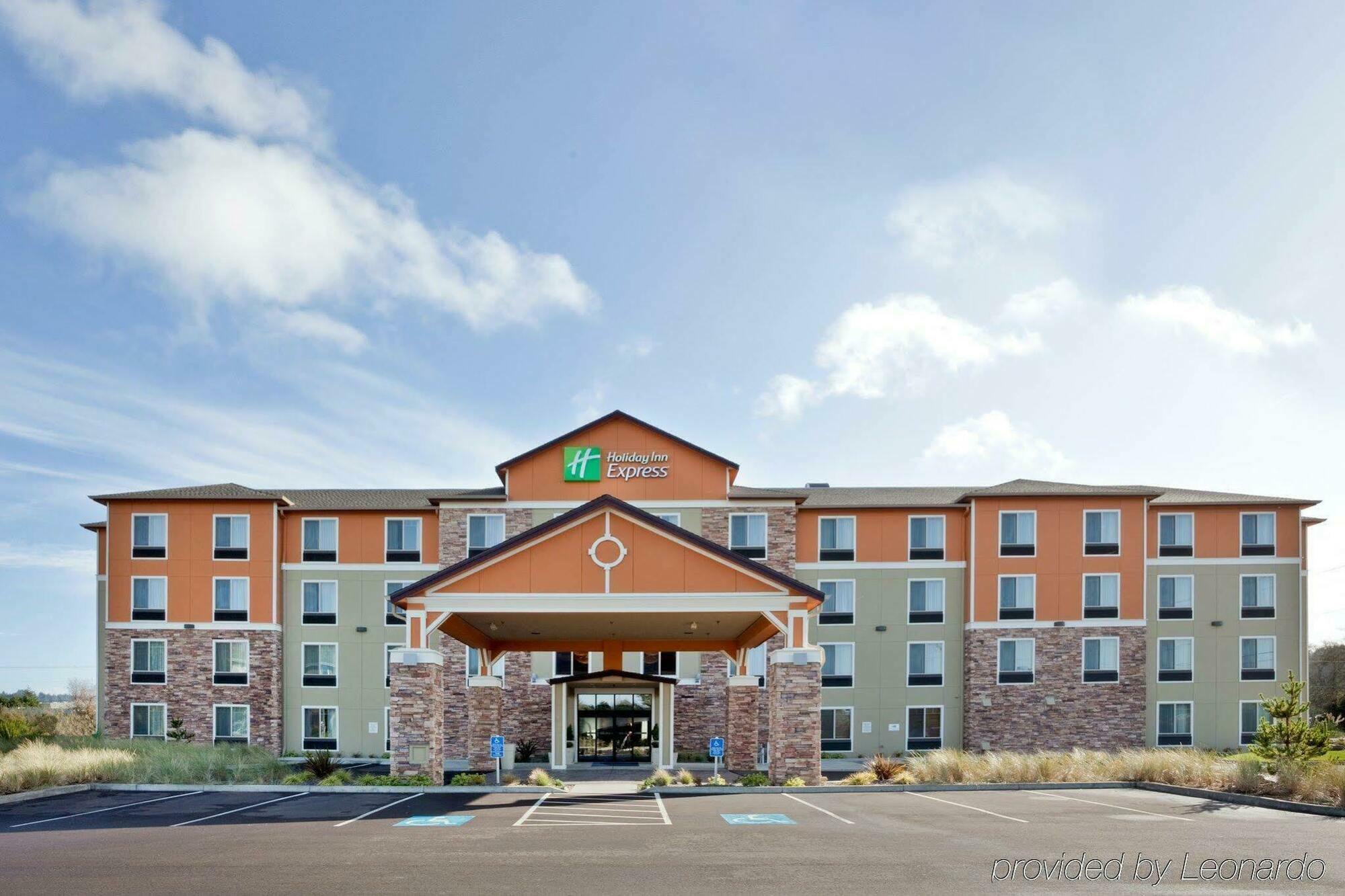 Holiday Inn Express Newport, An Ihg Hotel Exteriör bild